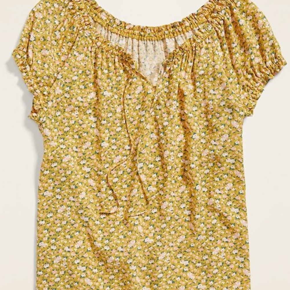 Old Navy Yellow Floral Ruffled Tie-Neck Blouse, size small, new condition